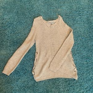 Small oversized Gray sweater.